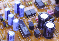 事例2.
電源回路部品のEOL対応に伴う実装基板の小型化